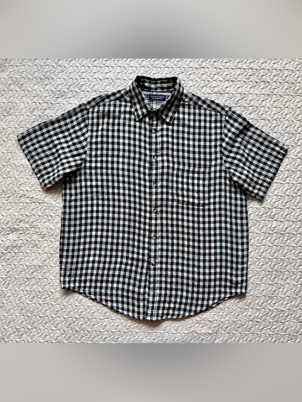 Roundtree & Yorke Men’s Large Black White Gingham Short Sleeve Button-Up Shirt